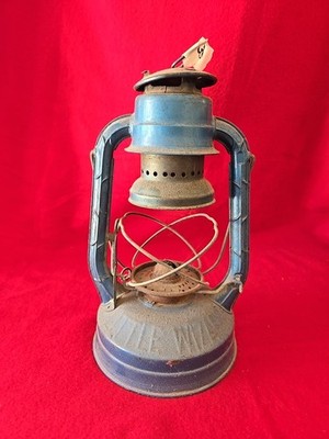 Vintage Dietz Little Wizzard Oil Lantern Blue NY USA - NO GLOBE