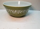 Vintage Pyrex 403 Green Spring Blossom Crazy Daisy 2 1/2 Quart Mixing Bowl