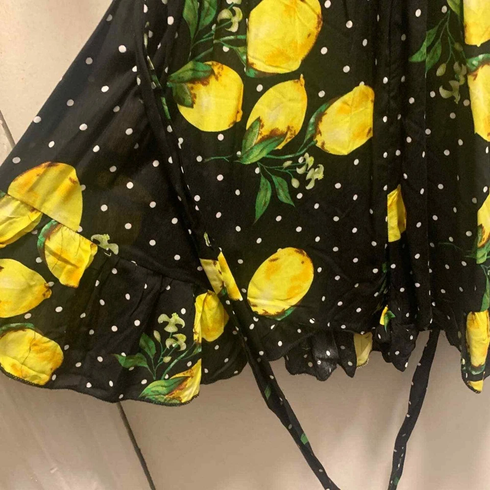 Mameluco Boohoo floral con volantes dobladillo negro verde amarillo lunares para mujer talla 16” Foto 4 de 4