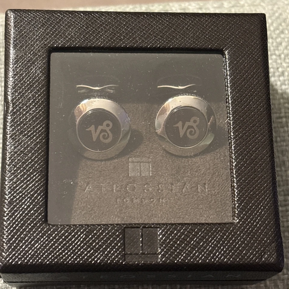 Gemelos Tateossian Capricornio con acabado rodio Foto 4 de 4