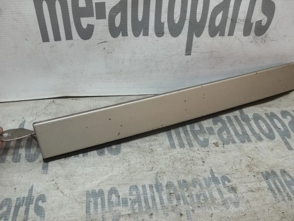 86-93 MERCEDES W124 OEM LADO DERECHO PASAJERO ESQUINA DELANTERA LUZ GIRATORIA LÁMPARA Foto 3 de 4