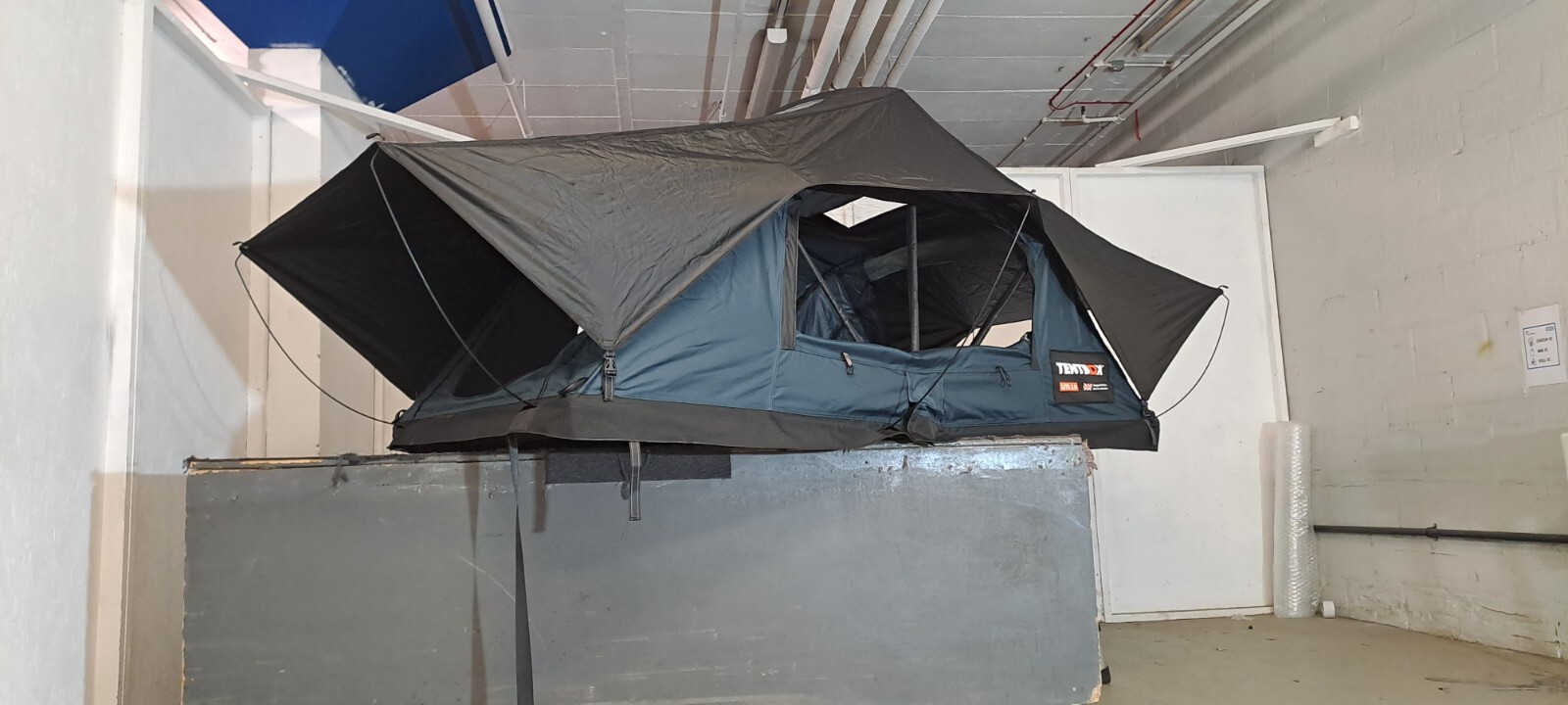 TentBox Lite 2.0 PreLoved Official TentBox PreLoved Car Roof Tent