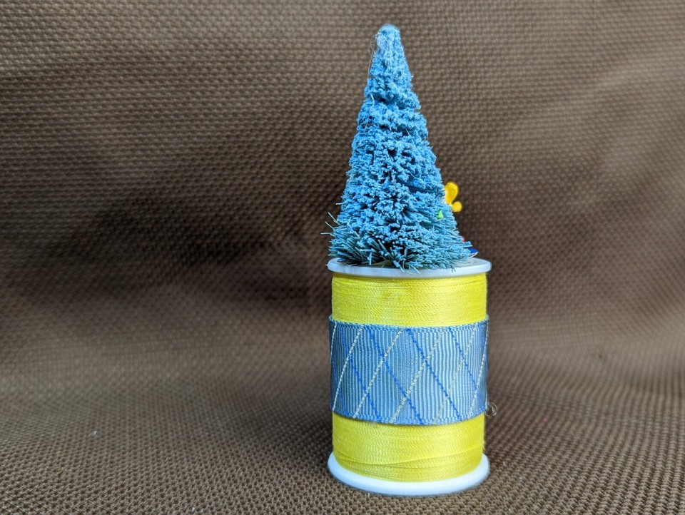 Christmas Decor Handmade w Bottle Brush Tree Vintage Thread Spool ...