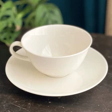 Vintage Homer Laughlin Triumph Snow White MCM Coffee Tea cup and Saucer