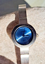 Silberfarbene Fossil F2 Damenuhr mit Edelstahlarmband