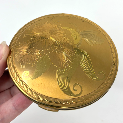 Astuccio compatto trucco americano Elgin vintage tono oro inciso farfalla fiori - Foto 3 di 7