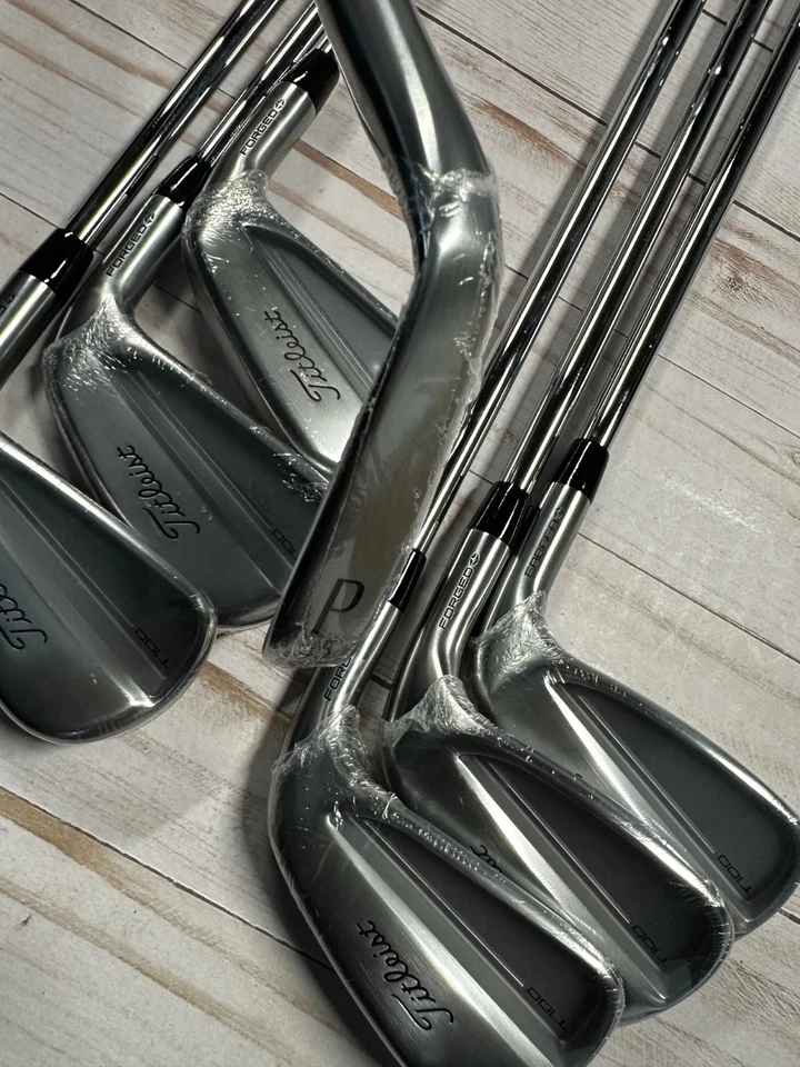*NEW* Titleist T100 2025 4-P (7pcs) Iron Set- True Temper AMT White - Image 2 of 4