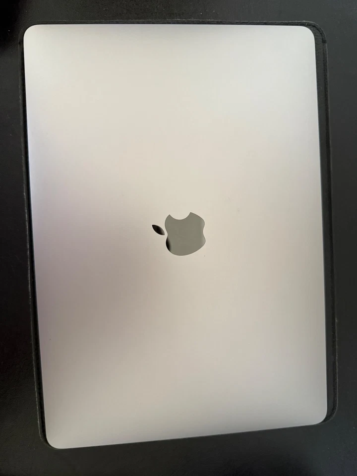Apple MacBook Pro 13"(256GB SSD, Intel Core i5-Core i5-7360U, 2.3GHz, 8GB)..., photo 2 of 5
