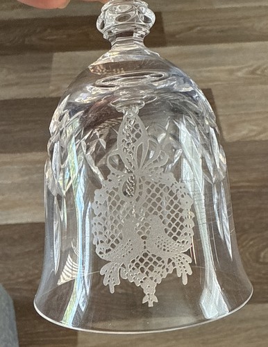Galway Irish Crystal Glass LOVE BIRDS Bell - Picture 2 of 6