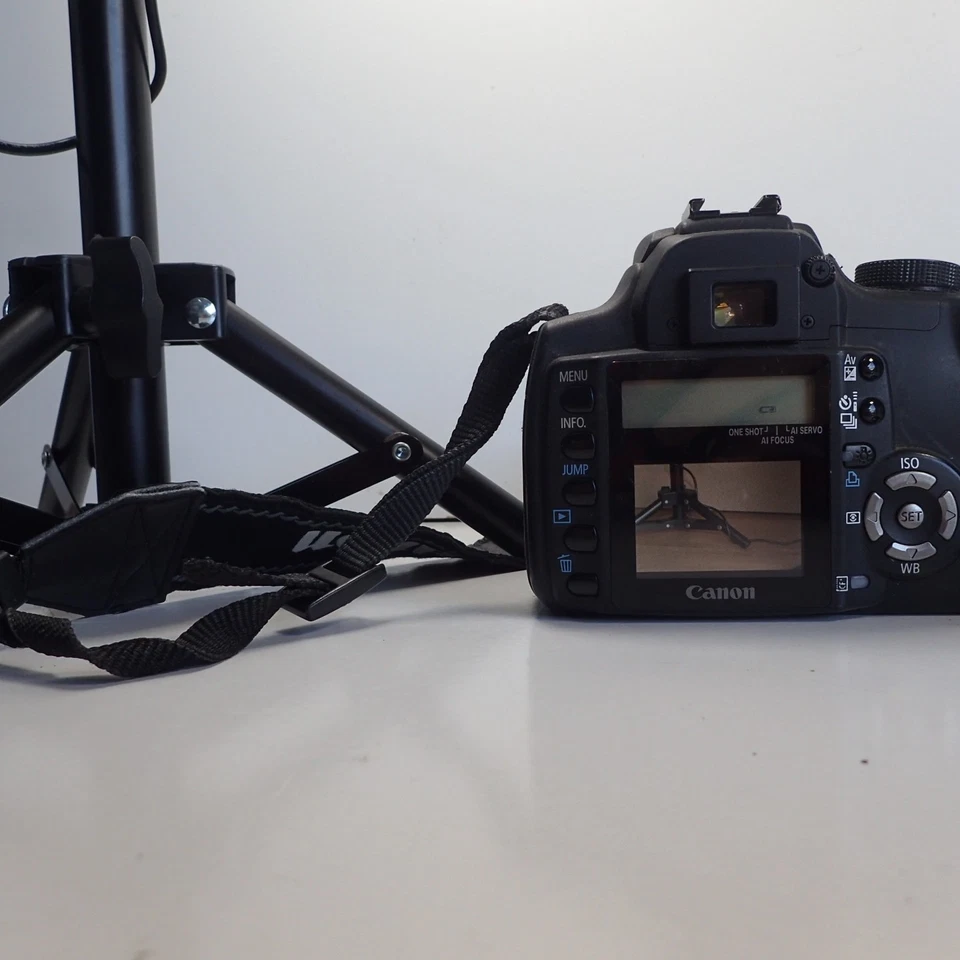 Canon EOS 350D DSLR 8.0MP Digital Camera w/Battery - Body Only - Image 4 of 4