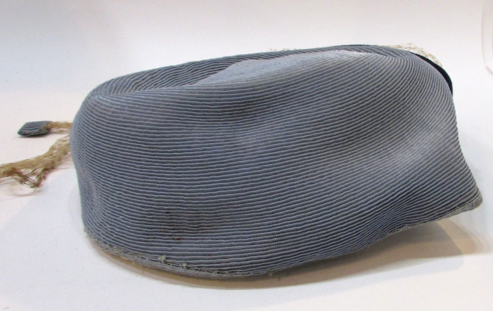 Sombrero para mujer Fascinator Boater calibre plano original de la década de 1940 con cuentas Foto 3 de 4