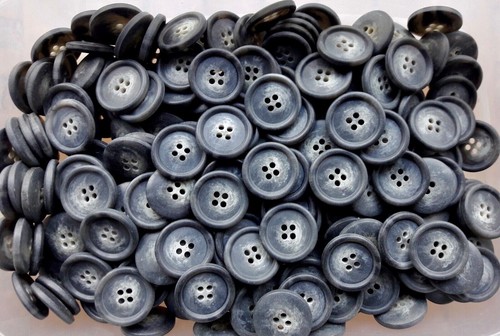 Buttons 15mm 18mm 20mm 23mm 25mm Grey Swirl Button Shirt 4 Hole W31 - W35 x - Picture 12 of 24