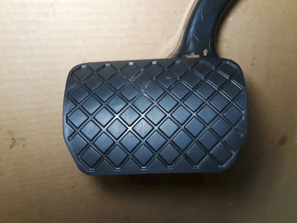 Conjunto de pedal de freno Volkswagen Passat 98-05 1999 N0X5 Foto 2 de 4