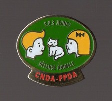 Pin's protection des animaux / Parti Pour la Défense des animaux (S.O.S jeunes)