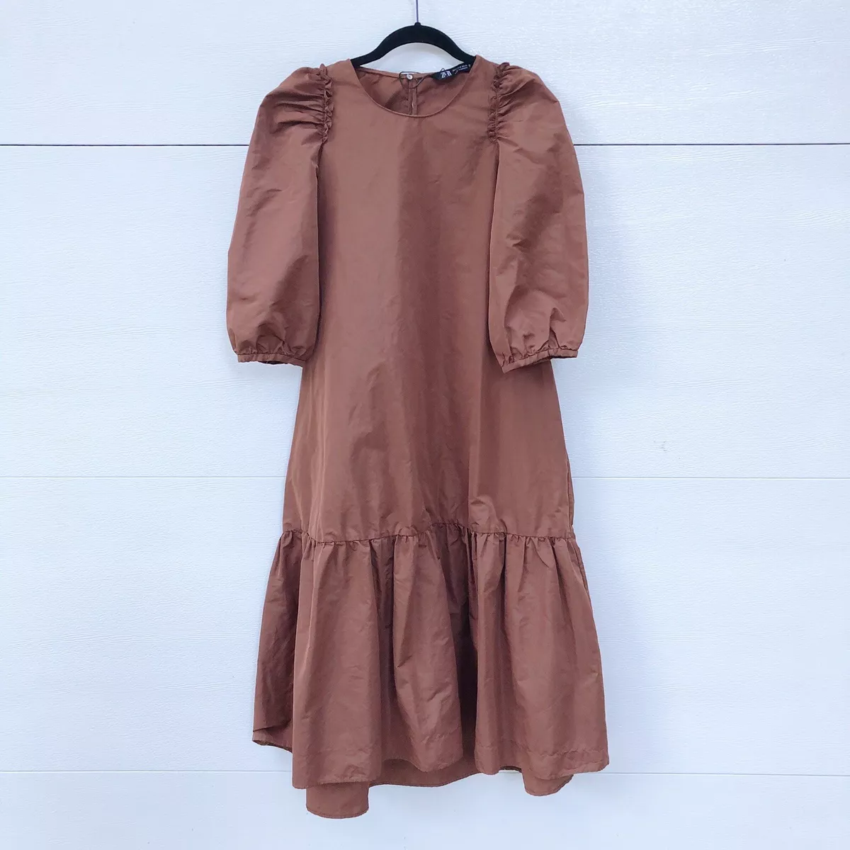 Zara midi dress 2025 with voluminous sleeves