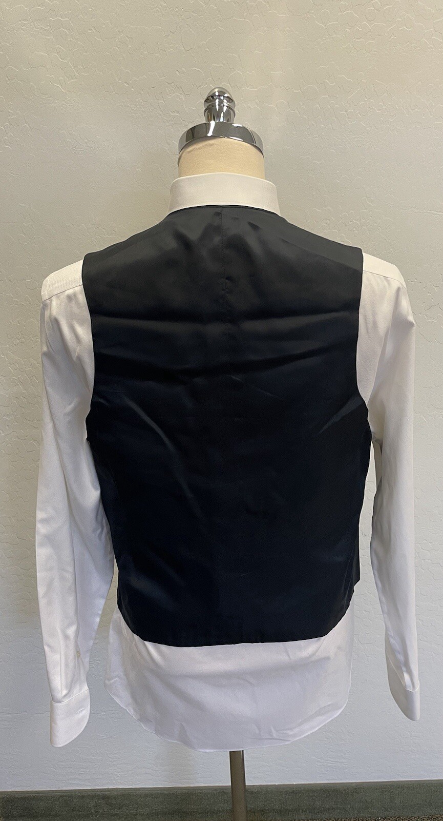 Picture 4 of 12