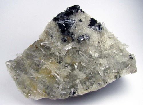 HUEBNERITE CRYSTALS and FINE NEEDLE QUARTZS on MATRIX from PERÚ......GREAT PIECE - Picture 4 of 12