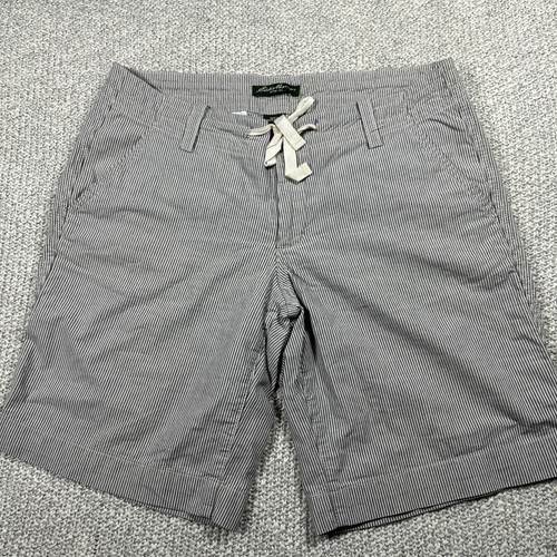 Eddie Bauer Womens Blue White Striped Bermuda Shorts 100% Cotton Sz 8 - Picture 3 of 7