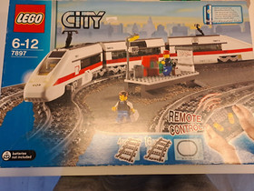 Lego City 7897 Passenger Train + 4 Free Track