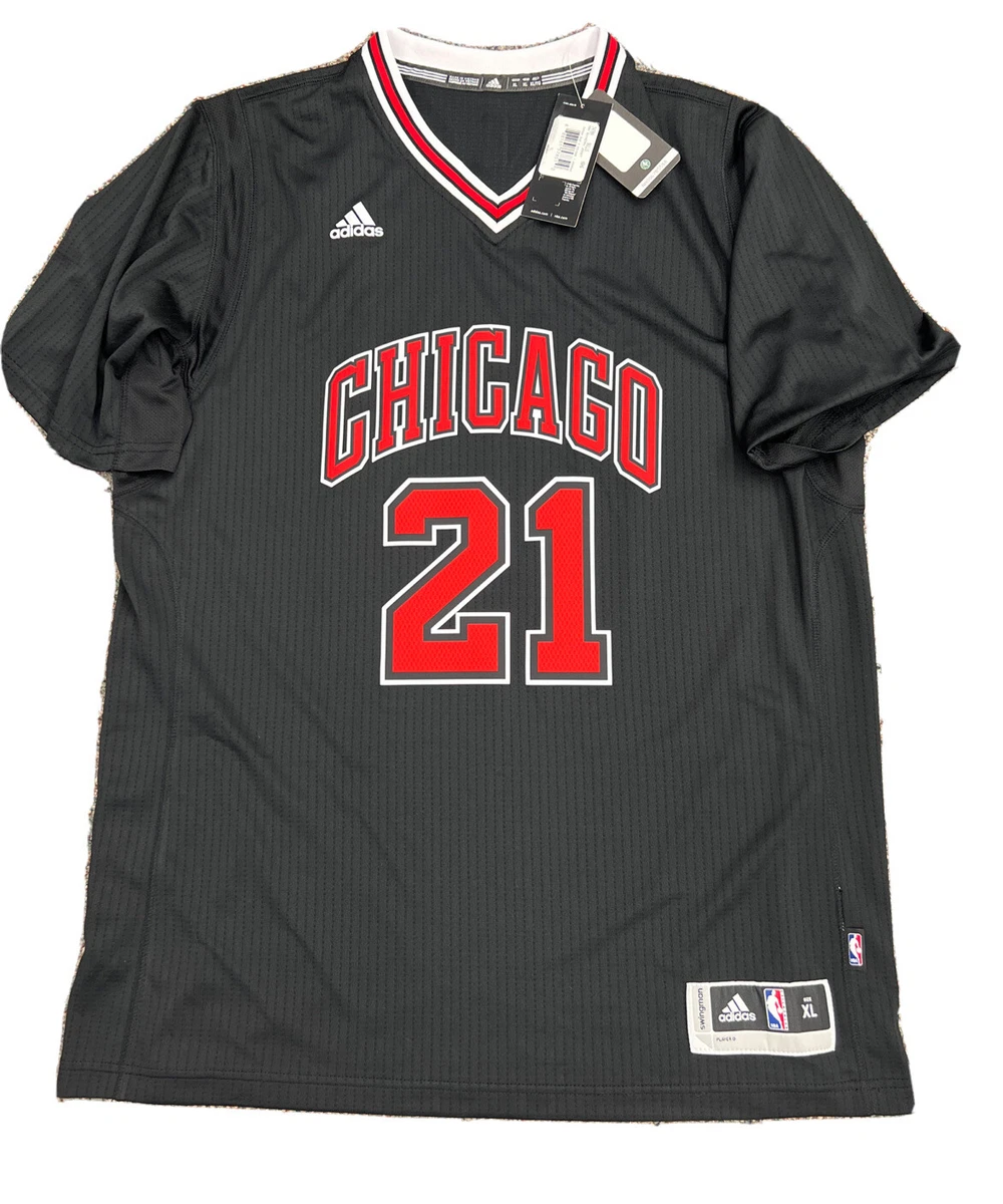 Chicago Bulls Essential Men's Nike NBA T-Shirt. Nike ID