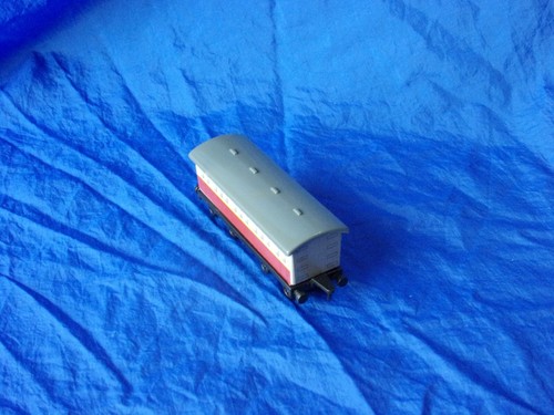 Thomas & Friends Shining Time Station Passenger Car ERTL 1995 - Picture 3 of 4