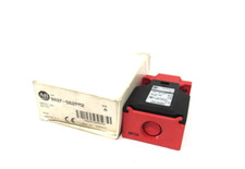 NEW ALLEN BRADLEY 802F-S62PM2 SAFETY SWITCH SER.A 802FS62PM2