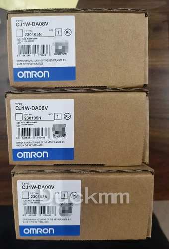 1pc New Omron CJ1W-DA08V Analog Output PLC Module Fast Ship