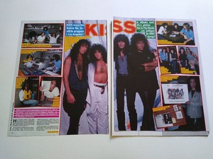 Kiss Gene Simmons Paul Stanley Liza Minelli Neil Tennent Clippings Sweden Ebay Kiss Gene Simmons Paul Stanley Liza Minelli Neil Tennent Clippings Sweden Ebay