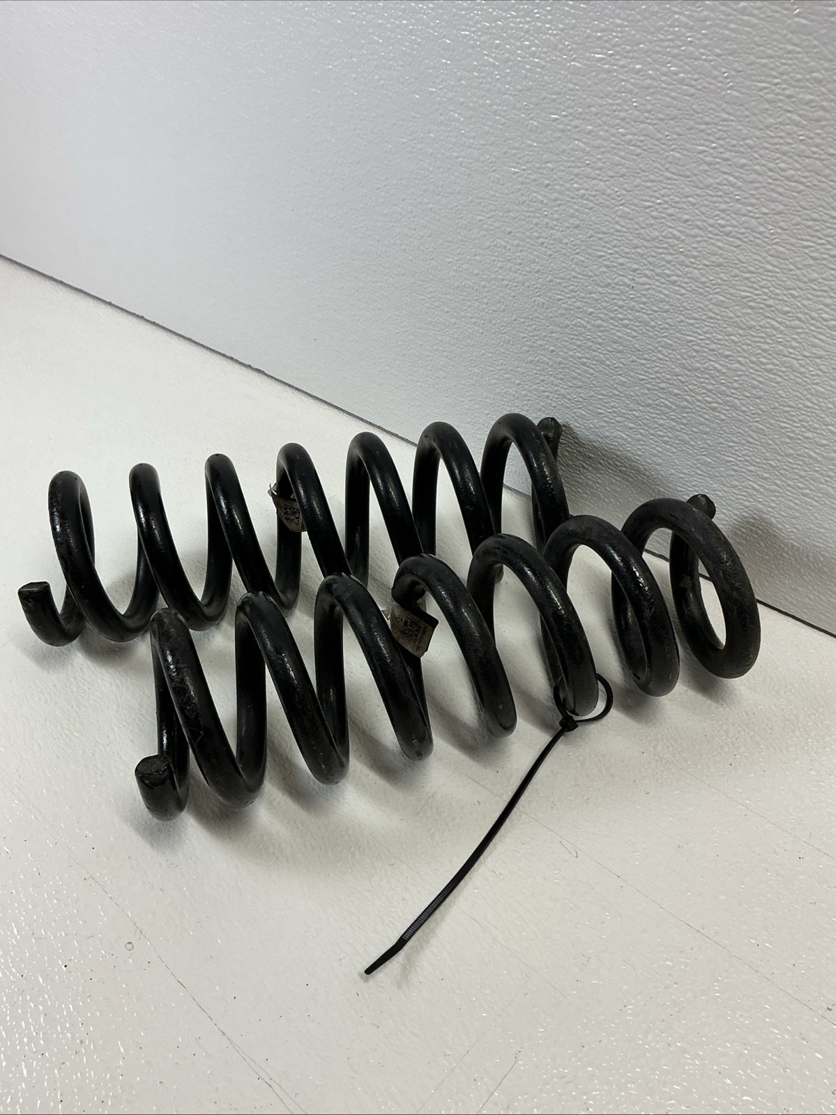14-21 MASERATI QUATTROPORTE Rear Left & Right Suspension Coil Spring OEM
