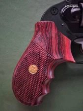 Ruger LCR, LCRX Revolver grips.22LR,.22Mag,.38Special,.357Mag,9mm.Luger,.327Fed