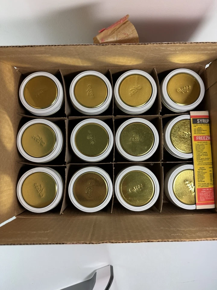 12 VTG Kerr Country Kitchen 8 oz Jelly Canning Jars w/ Flower Lids NOS RARE - Image 3 of 4