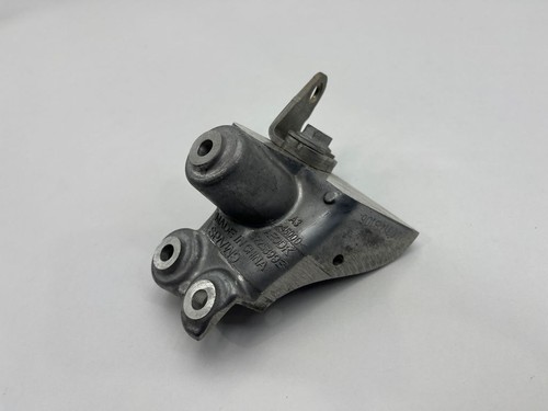 Volvo XC40 2025 Benzin 120kW Katalysatorhalter 32253993 ENV1338