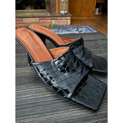 L intervalle Black Patent Leather Peep Toe Croc Mules Sz. 40