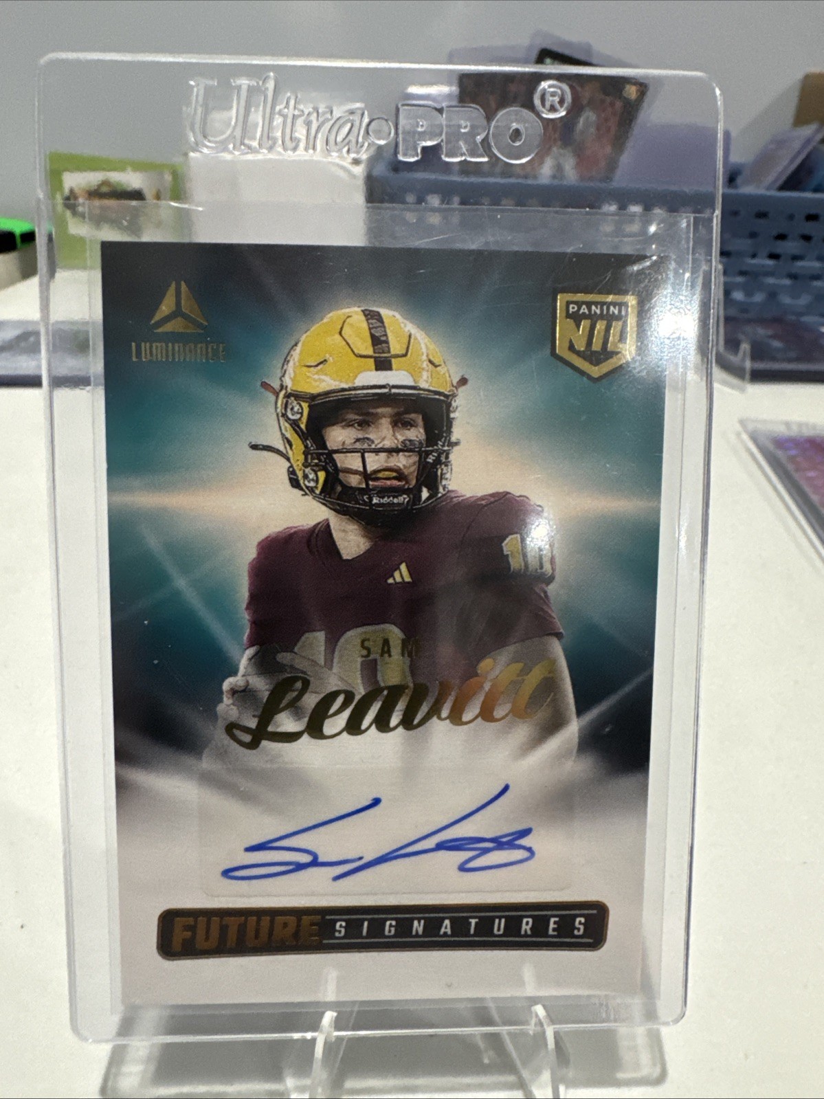 2025 Panini Luminance Sam Leavitt NIL Future Signatures Auto  #NIL-SLT