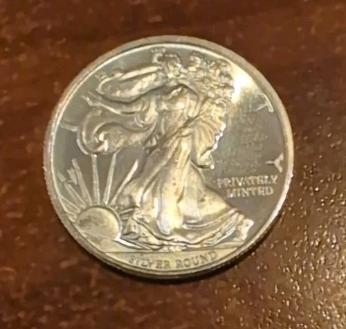 Walking Liberty 1/4 Troy Oz .999 Fine Silver Round