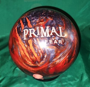 Motiv Primal Fear Bowling Ball 15 lbs Preowned Span 4 1/2 Inches