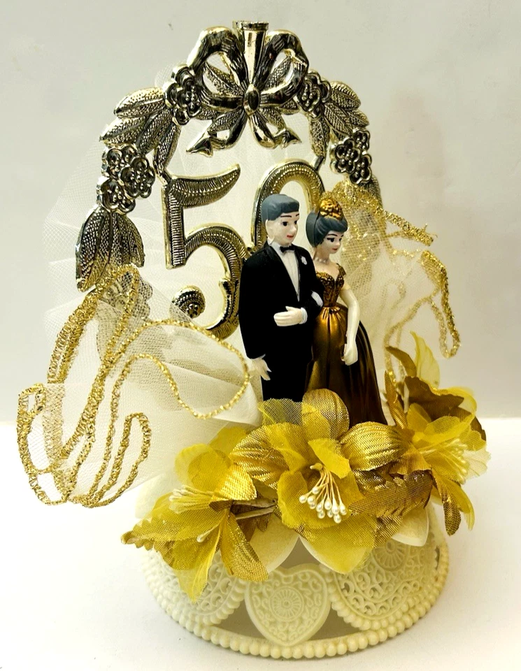 Topper de pastel de colección 50 aniversario de boda dorado 7,5" Wilton 203-7330 Hong Kong Foto 3 de 4