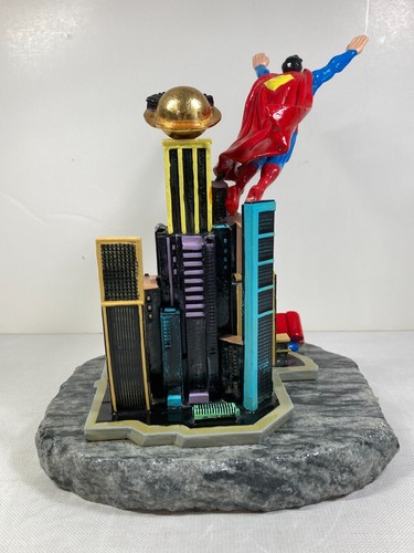 SUPERMAN Metropolis Large 10.5" Tall STATUE SCULPTURE Signed RON LEE 54/750 - Picture 5 of 11