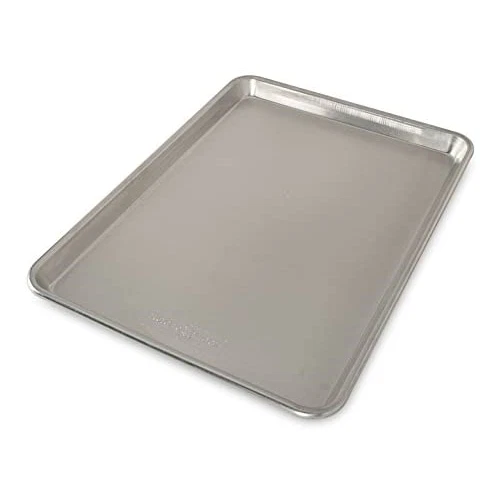 Nordic Ware Baker's Half Sheet with Lid - Thumbnail 4