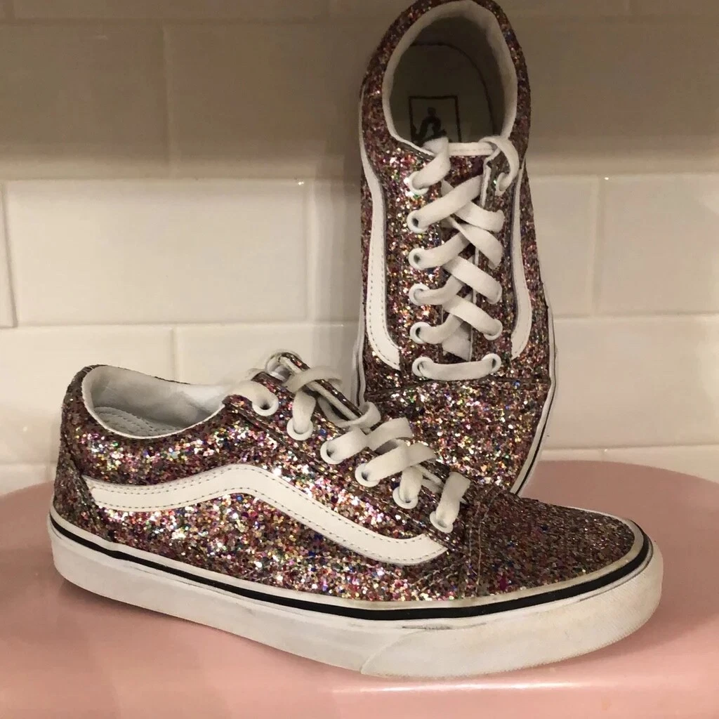Schuh store glitter vans