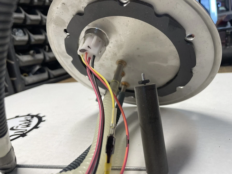 Conjunto de bomba de combustible y transmisor Motorcraft PFS-278. 99-04 F250 F350 3C3Z 9H307 lb Foto 4 de 4