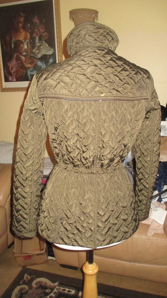 COLE HAAN GREEN PUFFER DESIGNER JACKET S - Image 3 of 4