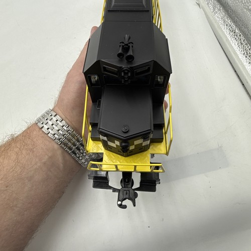 LIONEL 7-11004 O GAUGE NASCAR GP-38 DIESEL LOCOMOTIVE - TESTED NM EX++ - Picture 12 of 17