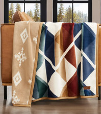 Pendleton Reversible Plush Throw Blanket 50"x70"   Ultra Soft Cozy Polyester-NEW