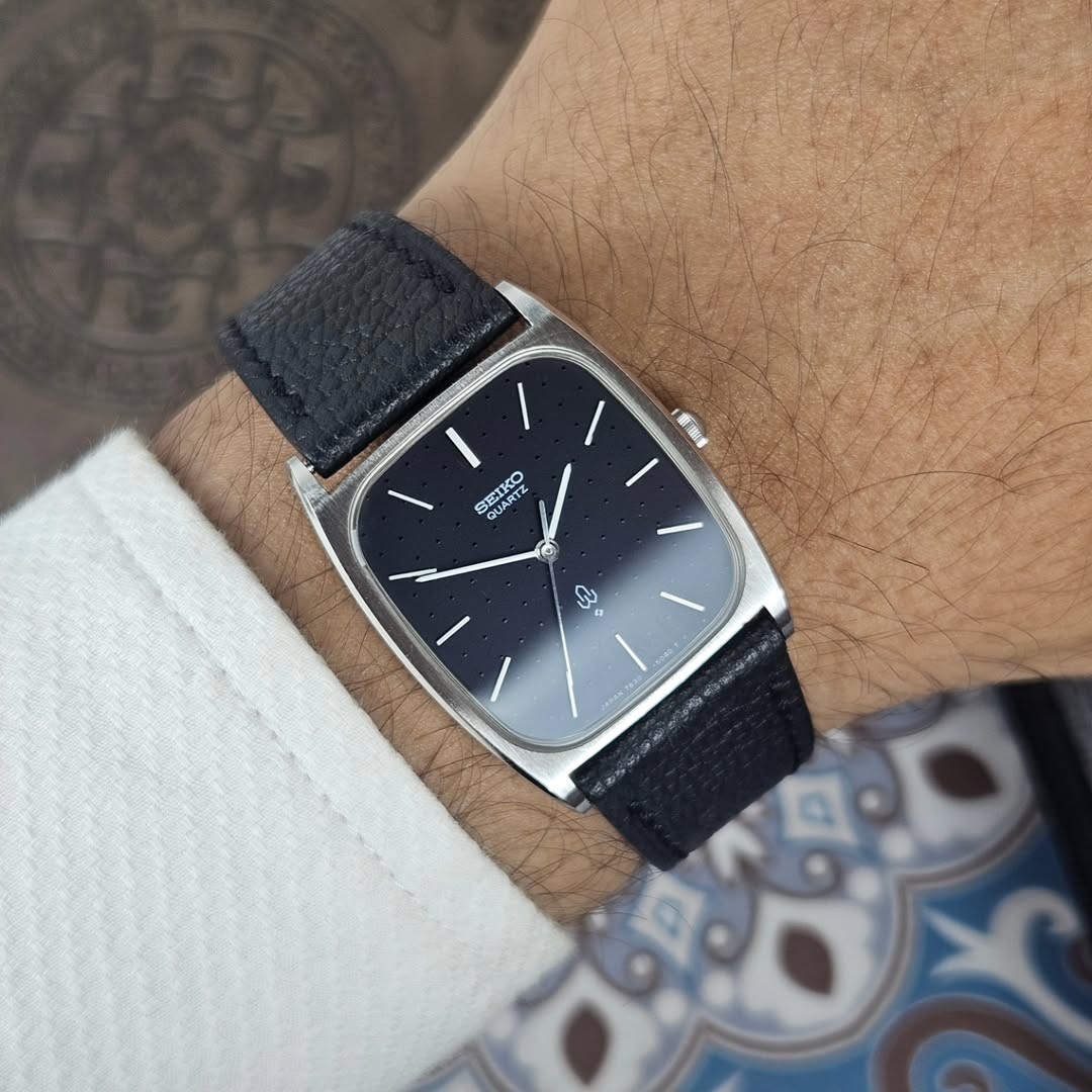 RARE Seiko King Quartz 7830-5040 Black Dial Square Watch