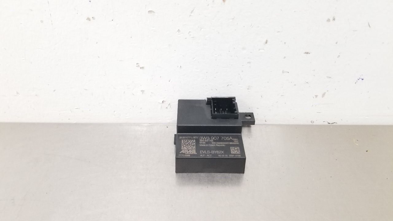 16 BENTLEY CONTINENTAL GTC STEERING COLUMN CONTROL MODULE 3W3907705A