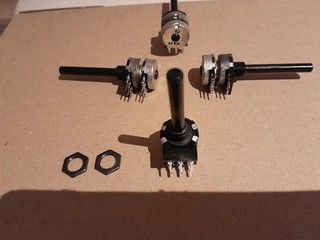 Stereo Potentiometer 6mm linear 22K Ohm (Kunstoffachse) NOS 25 Stück