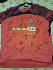 BNWT SUNDERLAND AWAY SHIRT SIGNED BY 25 - "PROOF"
