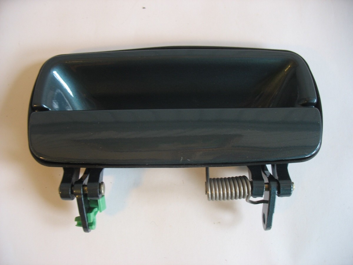 New NOS GM 16606234 GMC 1992-97 93 94 95 96 CADILLAC SEVILLE DOOR  