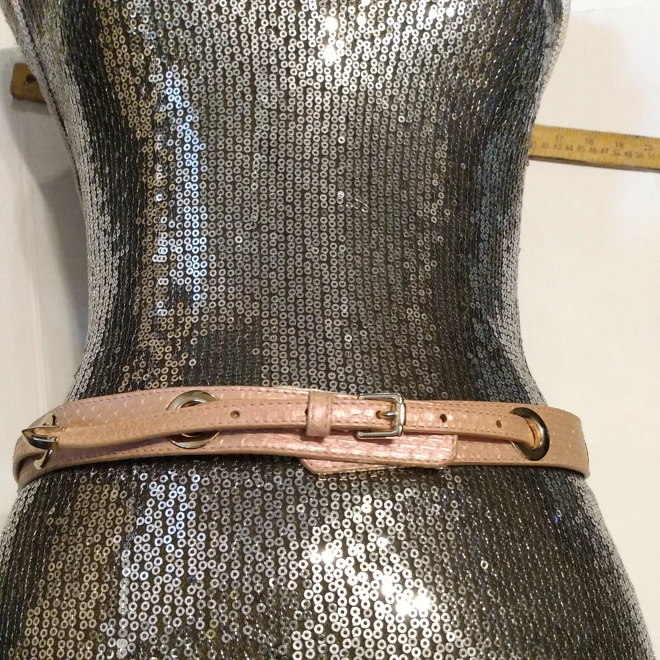 Nuevo Cinturón Jimmy Choo Rosa Croc Mujer Talla Largo 36" Ancho 1". Foto 2 de 4